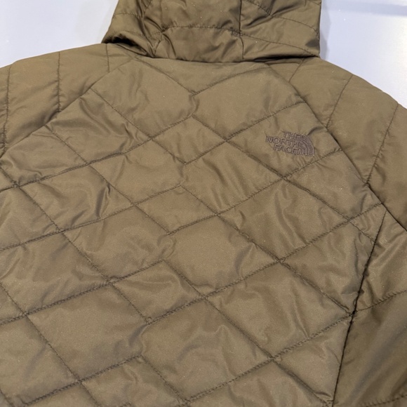 The North Face Mossbud Insulated Reversible Parka, Black, Size L - Picture 8 of 12